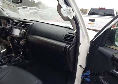 2019 Toyota 4Runner Trd Off Road Premium z USA, uszkodzony, nr VIN JTEBU5JR5K5680356